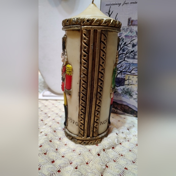 Emperor Art Creations nutcracker candle - Picture 4 of 11